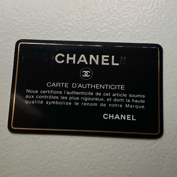 Chanel Black Lambskin Quilted Bifold Wallet - Picture 3 of 16